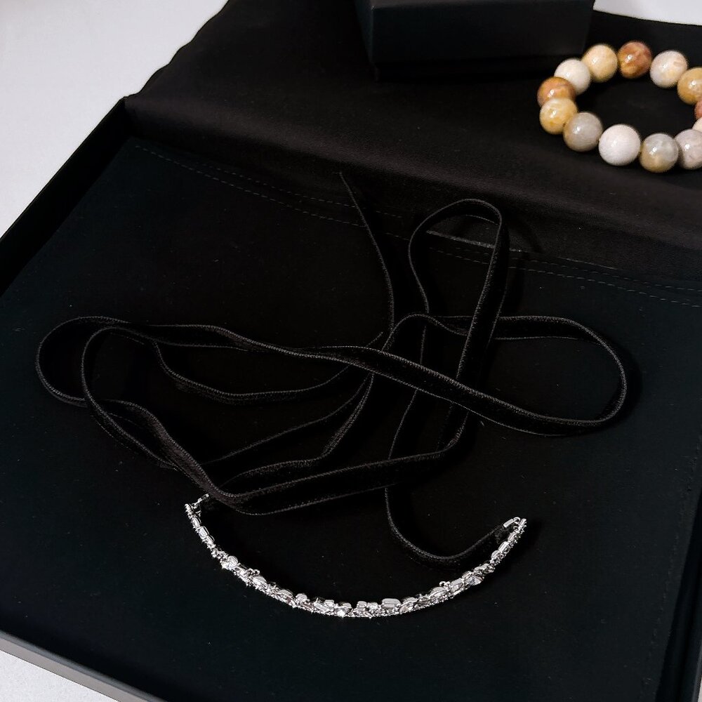 BRAND NEW SWAROVSKI CHOKER - Picture 5 of 8